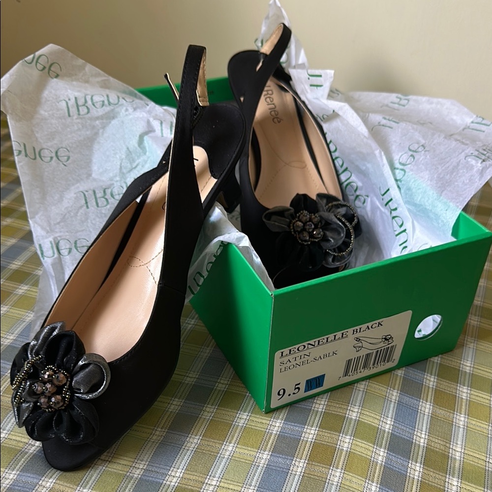 J.Renee Black Heels with Floral Embellishment